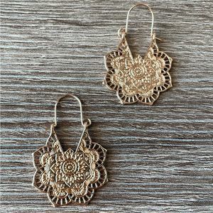 Bohemian hoop earrings A248